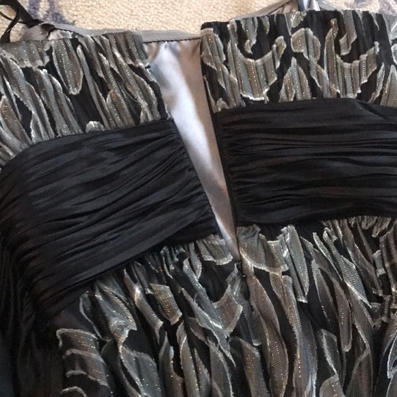 BCBG strapless cocktail dress - Picture 6 of 6